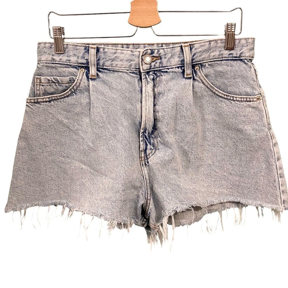 Pull&Bear Raw Hem Light Wash Shorts in US Size 8